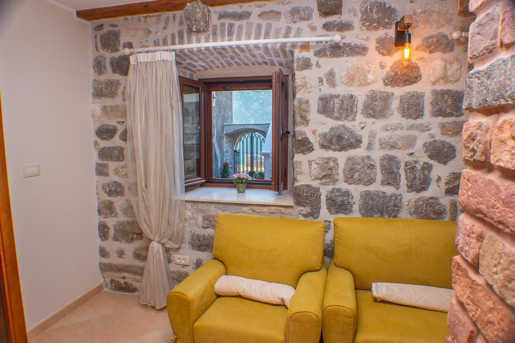 Pallazo Uniqato Seafront Kotor Kültér fotó